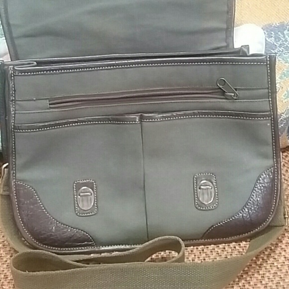 WILSON'S LEATHER LAPTOP BAG - Picture 2 of 8